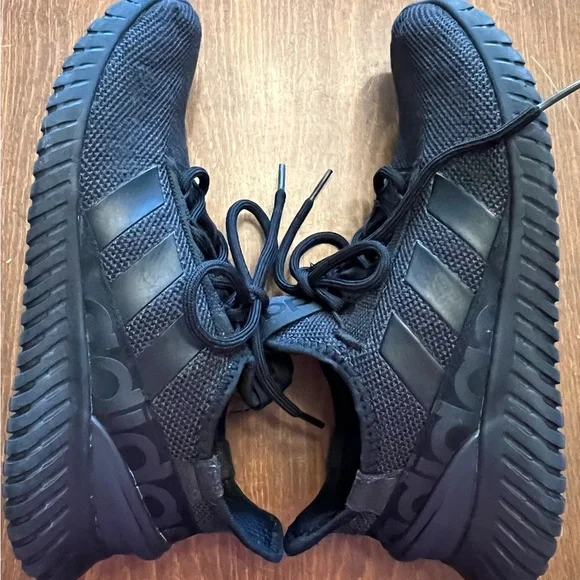 Adidas Kapitr 3.0 Men’s Running Shoes. Size 9. Black - Picture 4 of 9